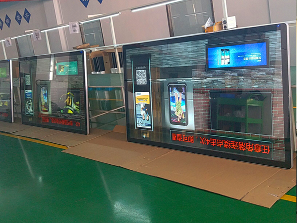 98寸两年半社区视频APP下载屏幕一般什么牌子？